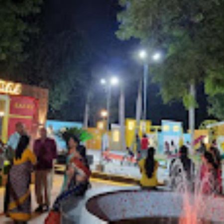 Hotel Pritam Palace , Dhule المظهر الخارجي الصورة